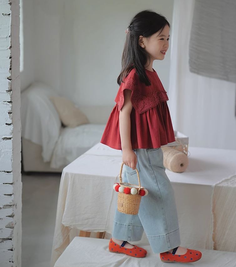 [Preorder] Square Embroidery Doll Collar Top