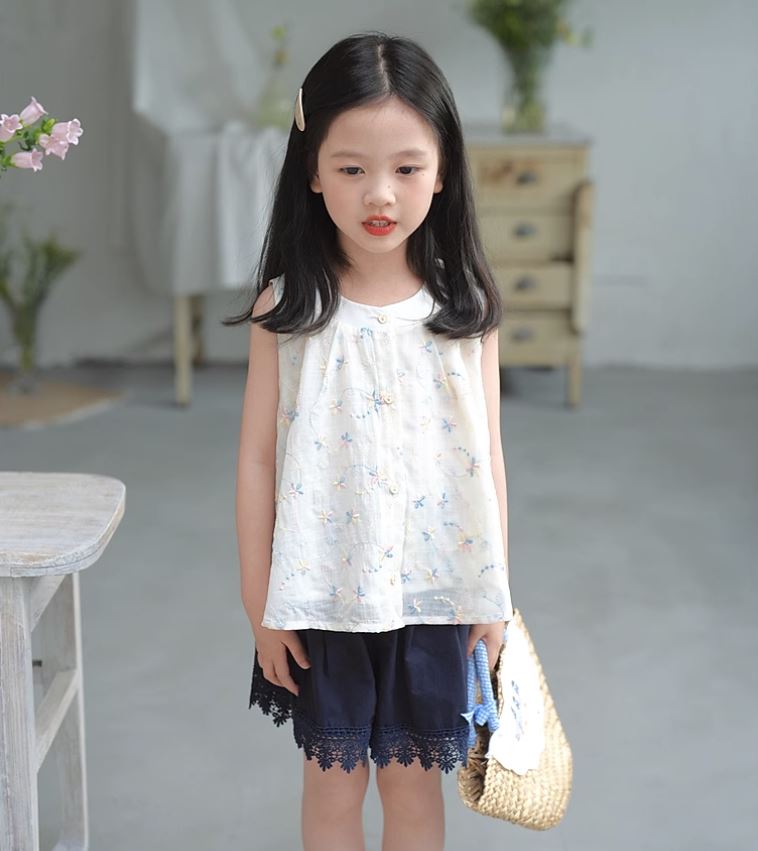 [Preorder] Colored Embroidery Chiffon Vest Top