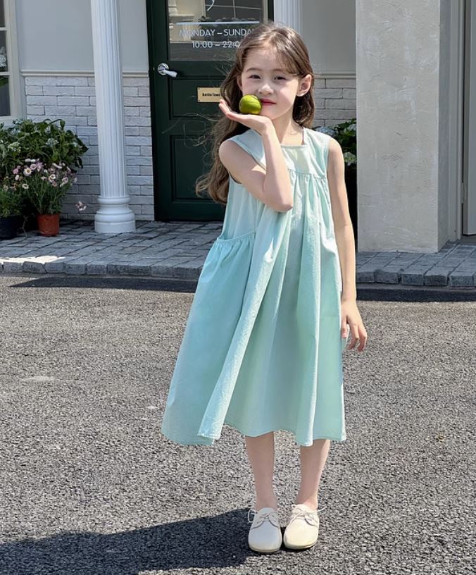 [Preorder] Cool Sleeveless Vest Dress