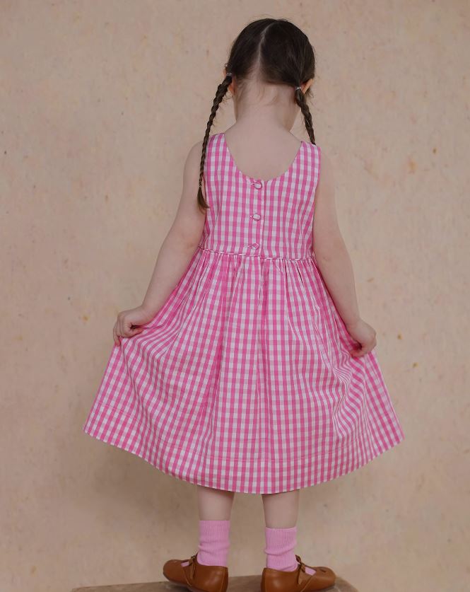 [Preorder] Simple Plaid Vest Dress