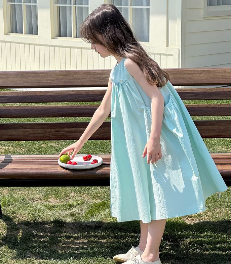 [Preorder] Cool Sleeveless Vest Dress