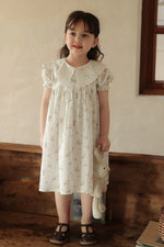 Load image into Gallery viewer, [Preorder] Lace Peter-Pan Collar Floral Dress
