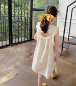 Load image into Gallery viewer, [Preorder] Lace Flutter Sleeves Embroidery Dress
